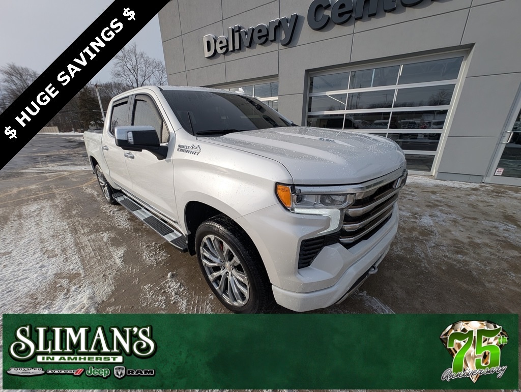 2022 Chevrolet Silverado 1500 High Country's photo