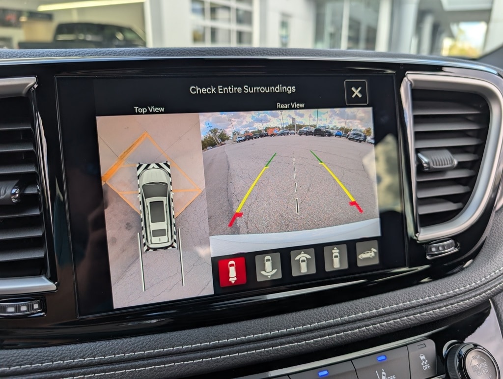 New 2026 Chrysler Pacifica SELECT Passenger Van