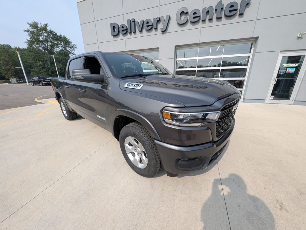 New 2026 Ram 1500 BIG HORN CREW CAB 4X4 5'7 BOX Pickup