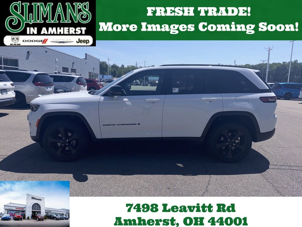2023 Jeep Grand Cherokee Altitude X 4x4's photo