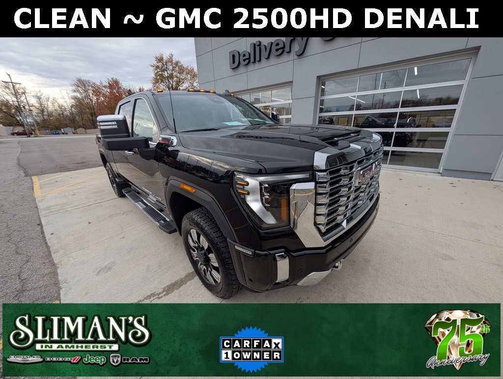 2024 GMC Sierra 2500HD Denali's photo