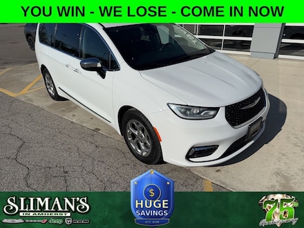 2023 Chrysler Pacifica Limited Minivan/Van