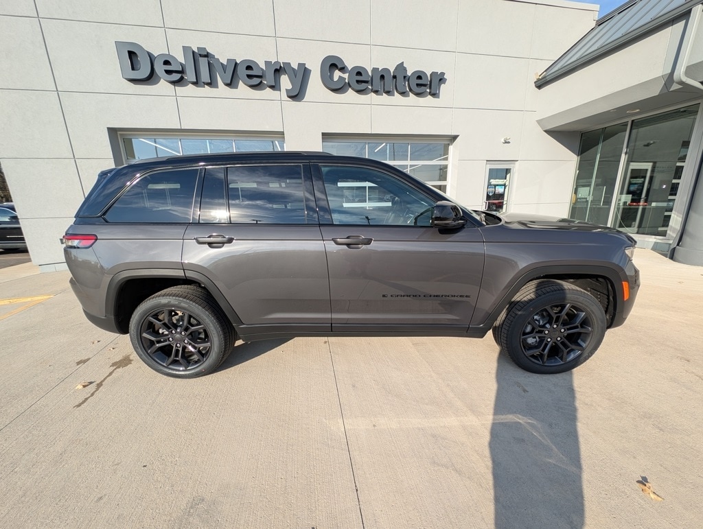 New 2025 Jeep Grand Cherokee LIMITED 4X4 Sport Utility