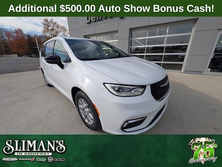 2026 Chrysler Pacifica SELECT Passenger Van