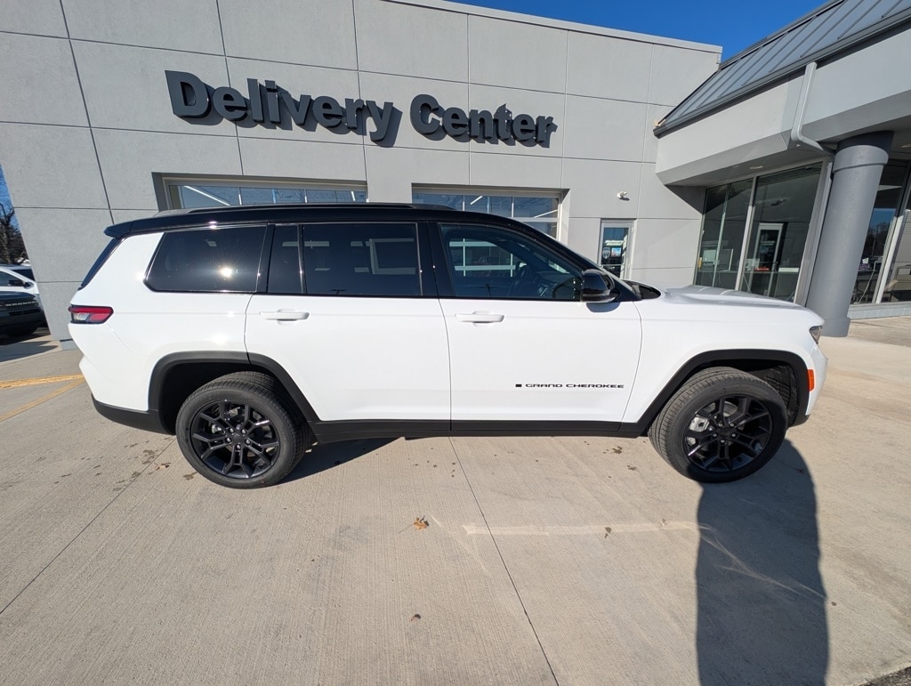 New 2025 Jeep Grand Cherokee L LIMITED 4X4 Sport Utility