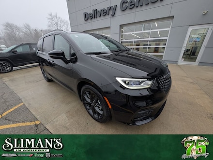 2026 Chrysler Pacifica SELECT Passenger Van