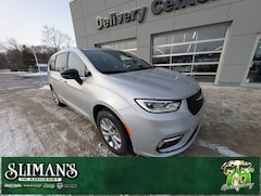 2026 Chrysler Pacifica LIMITED AWD Passenger Van