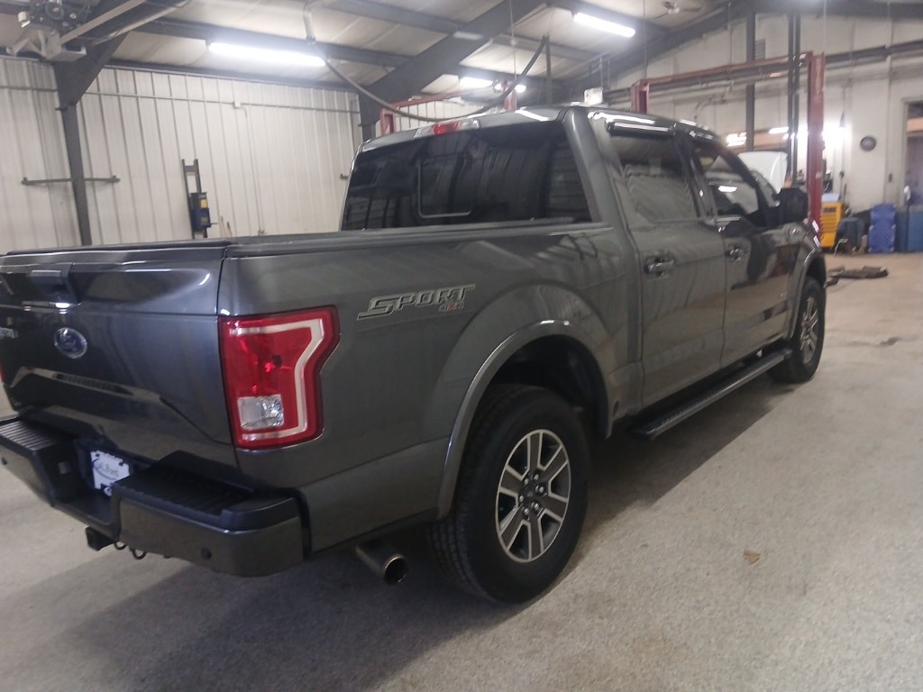 Used 2017 Ford F-150 XLT Crew Cab Short Bed Truck
