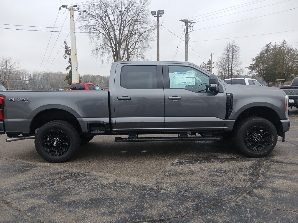 2026 Ford F-250 XLT photo 4