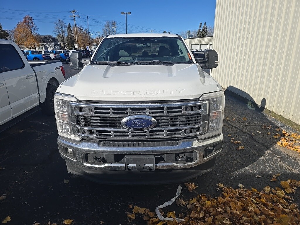 2024 Ford F-250 photo 2