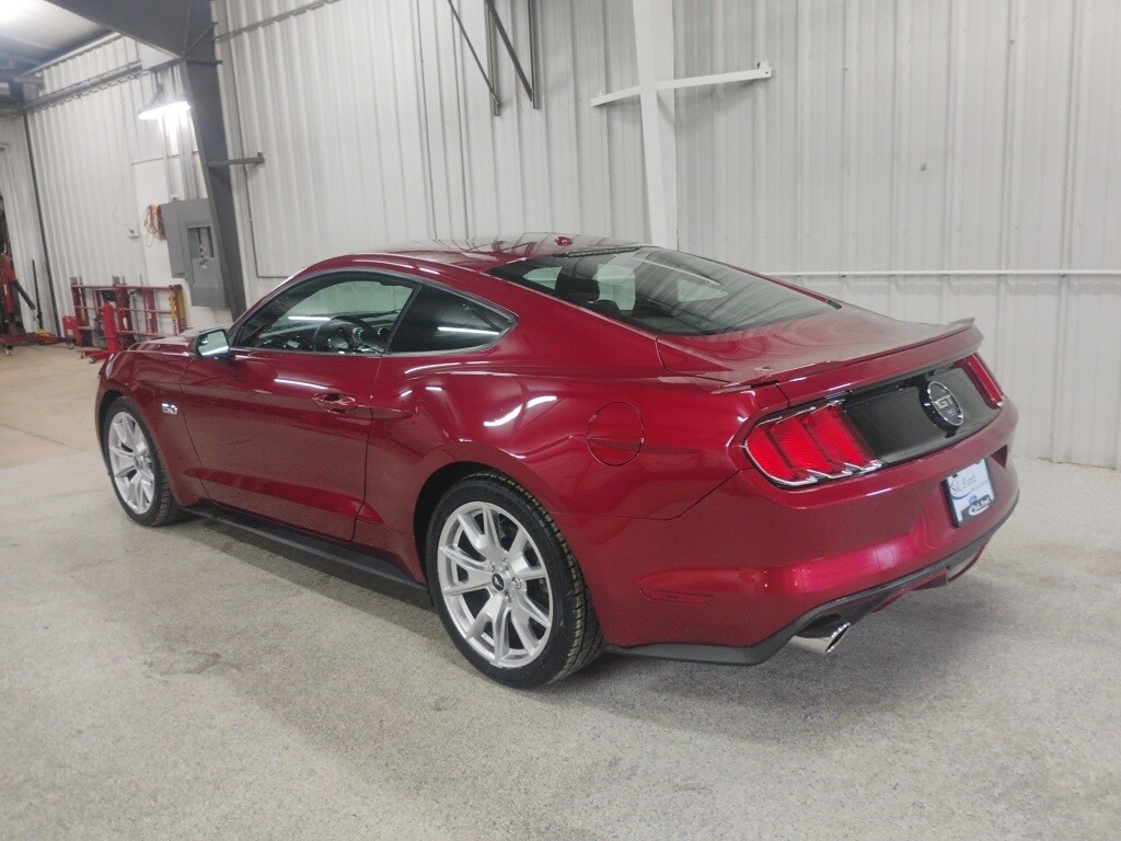 2015 Ford Mustang GT Premium photo 3