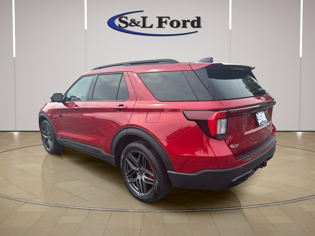 Certified 2025 Ford Explorer ST-Line SUV