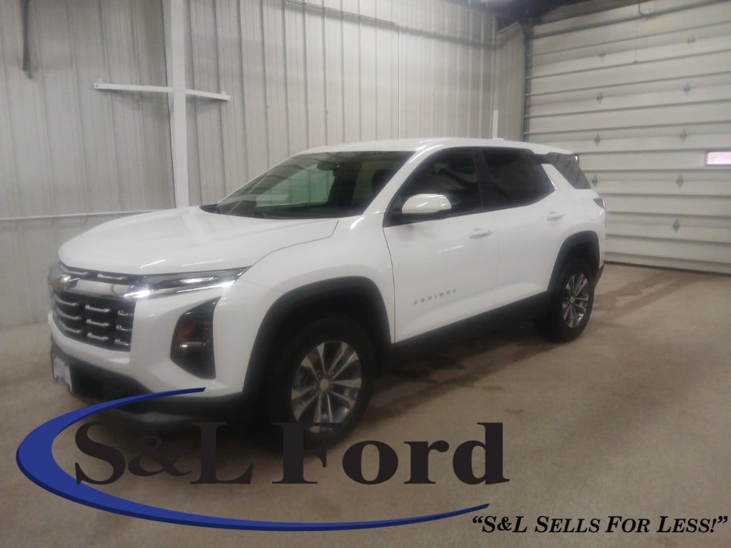 2025 Chevrolet Equinox LT's photo