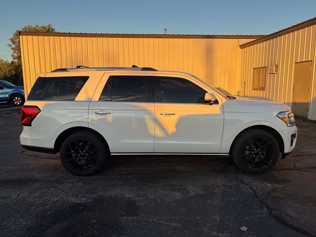 2024 Ford Expedition Limited photo 4