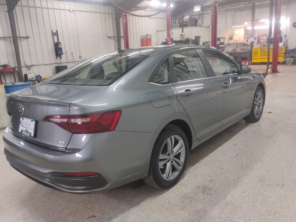 Used 2024 Volkswagen Jetta 1.5T SE Sedan