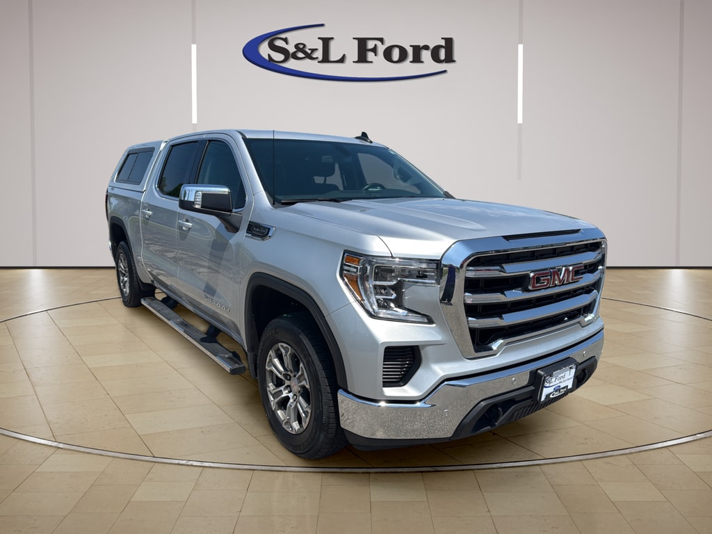 2021 GMC Sierra 4WD Crew Cab Short Box SLE's photo
