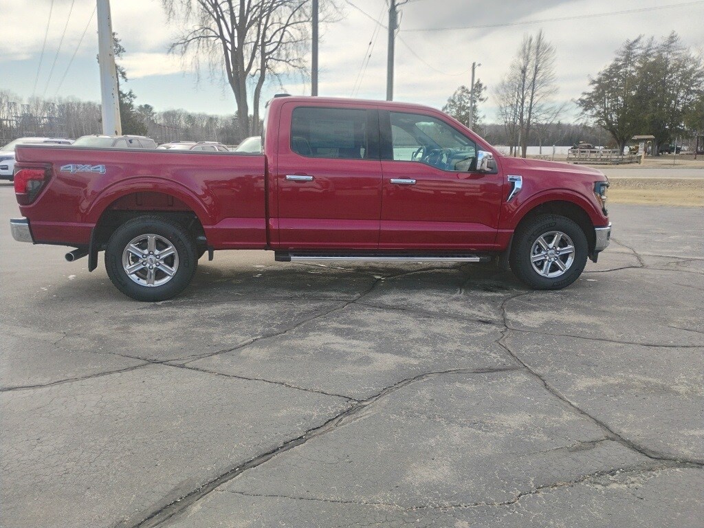 2025 Ford F-150 XLT photo 4