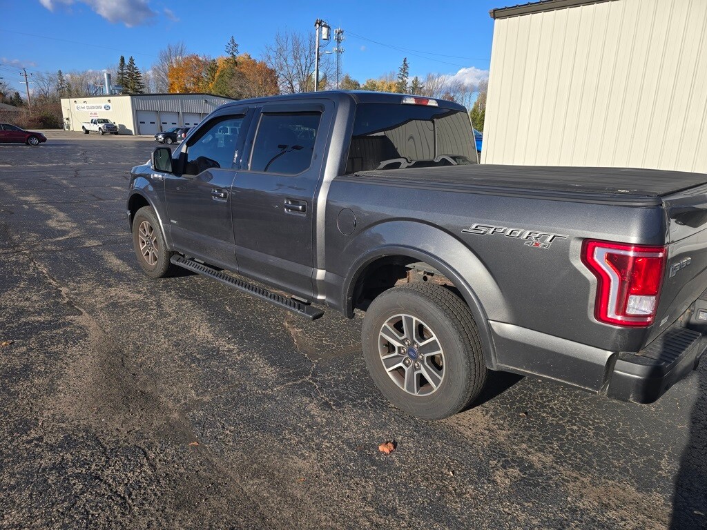 2017 Ford F-150 XLT photo 3