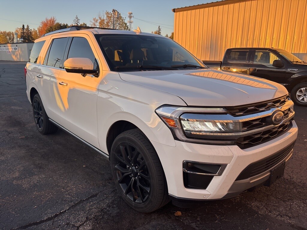 2024 Ford Expedition Limited photo 3