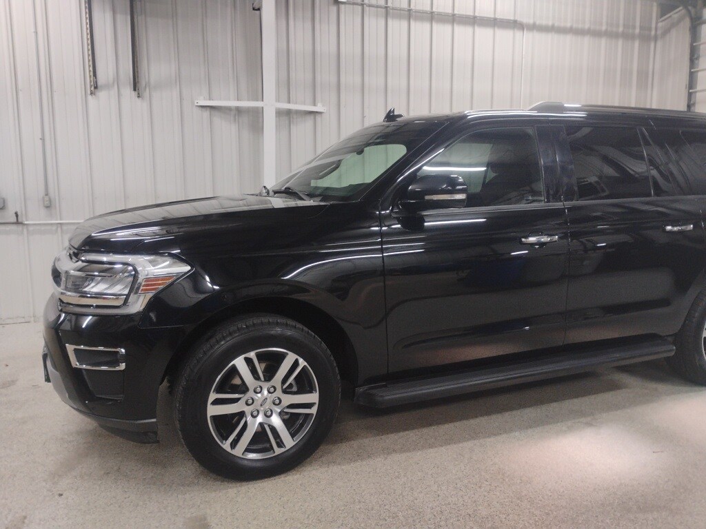 2024 Ford Expedition MAX Limited photo 2