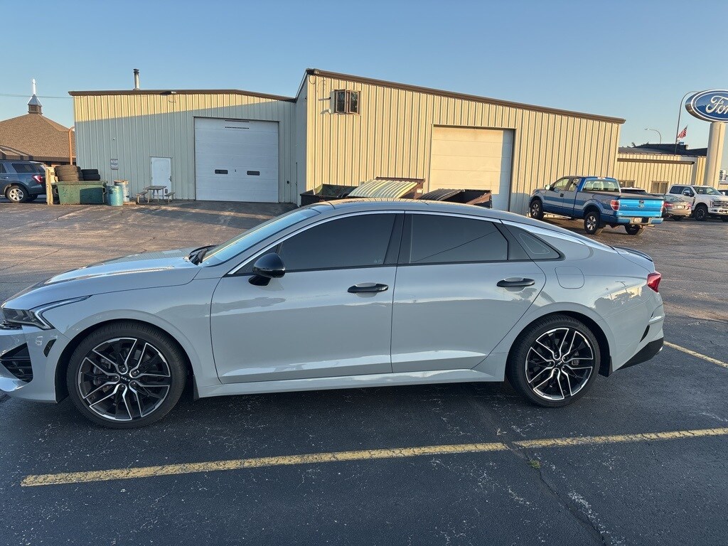 2024 Kia K5 GT photo 2