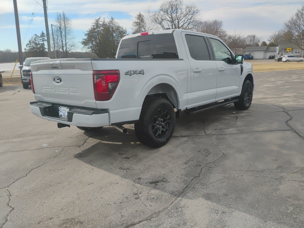 2025 Ford F-150 XLT photo 3