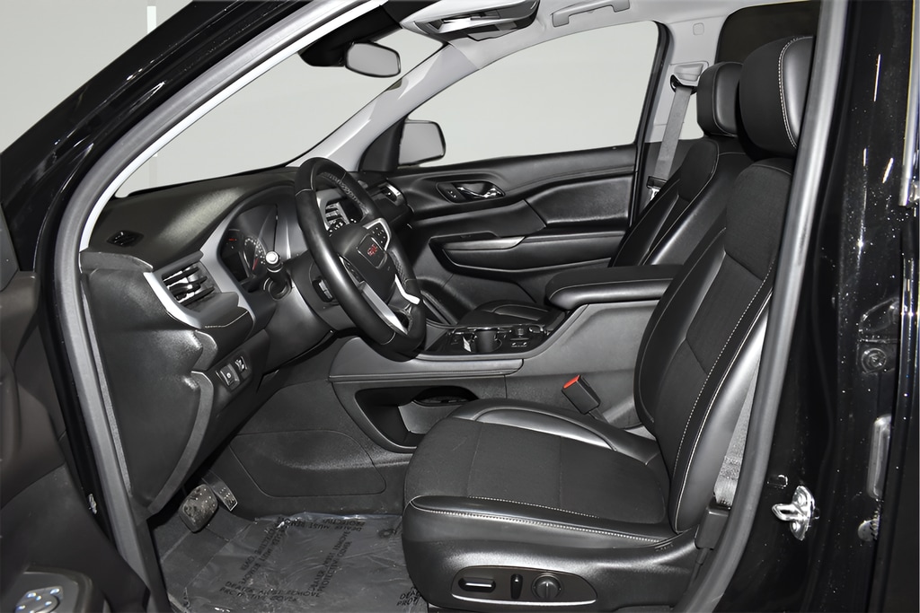 2023 GMC Acadia SLT - Photo 10