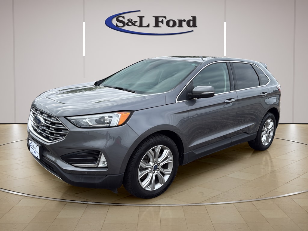 2022 Ford Edge Titanium
