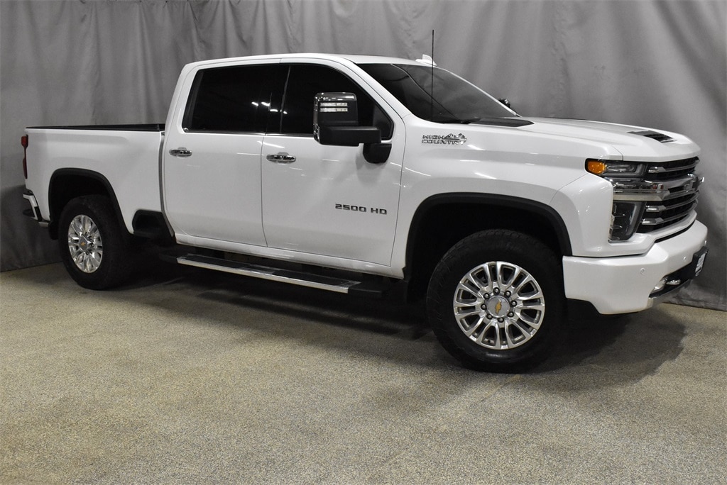2022 Chevrolet Silverado 2500HD High Country photo 2