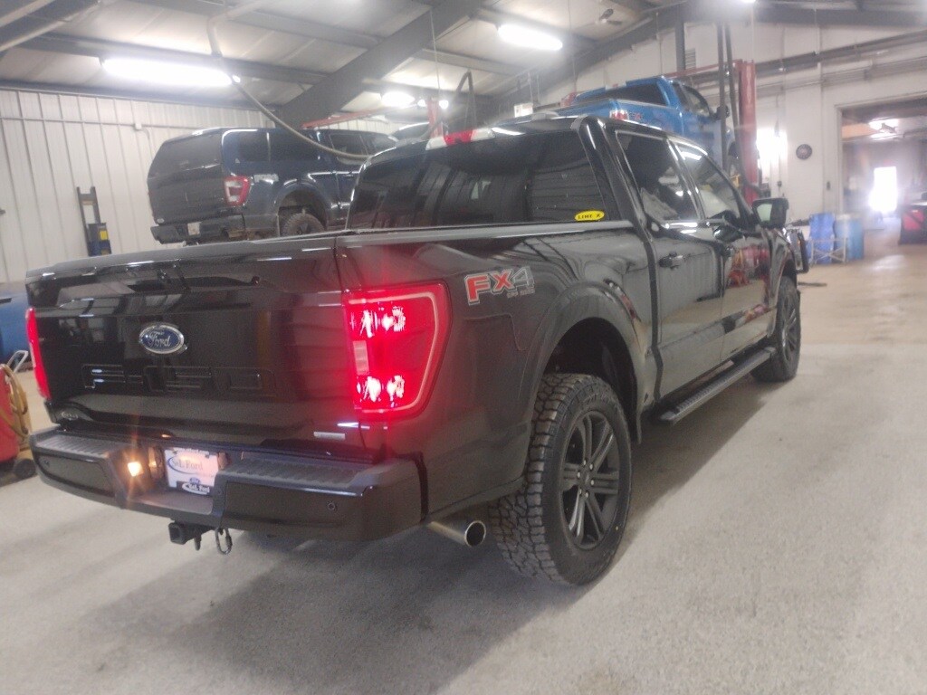 2022 Ford F-150 XLT photo 3
