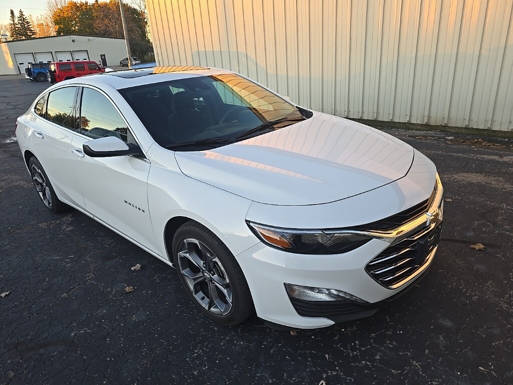 Used 2024 Chevrolet Malibu LT w/1LT Sedan