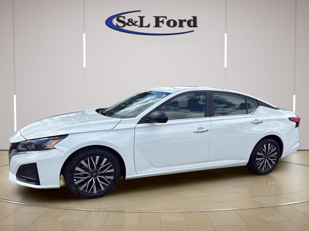 Used 2025 Nissan Altima SV with VIN 1N4BL4DV6SN377313 for sale in Oconto Falls, WI