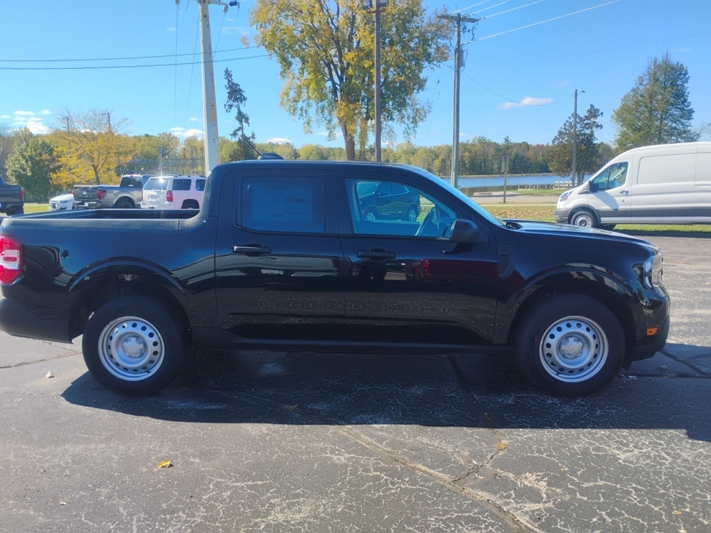 New 2025 Ford Maverick XL TRUCK
