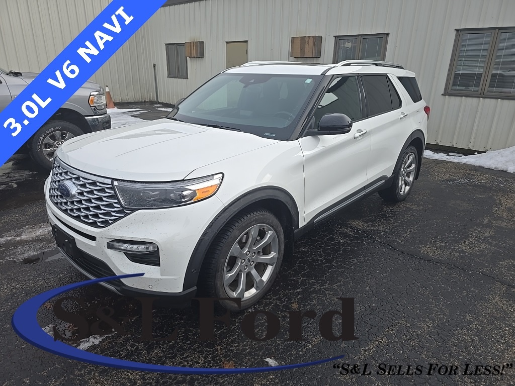 2020 Ford Explorer Platinum's photo
