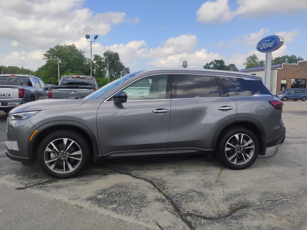 2025 Infiniti QX60 Luxe photo 2