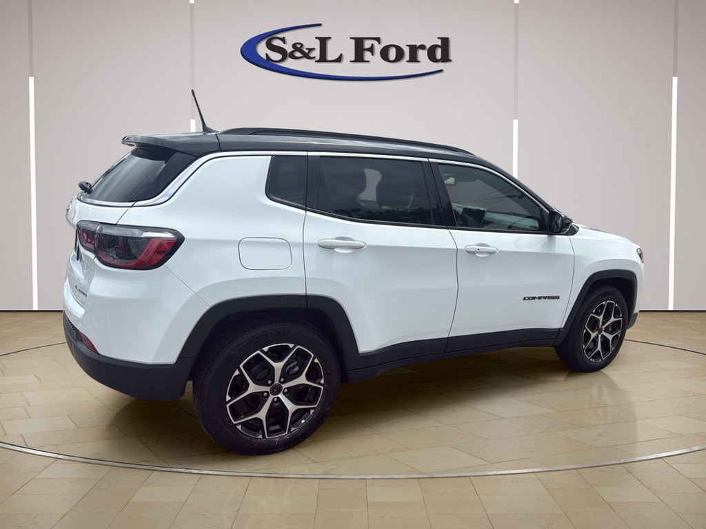 2025 Jeep Compass Limited - Photo 8