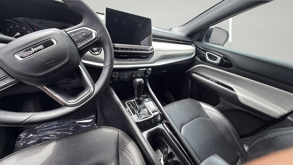 2025 Jeep Compass Limited - Photo 14
