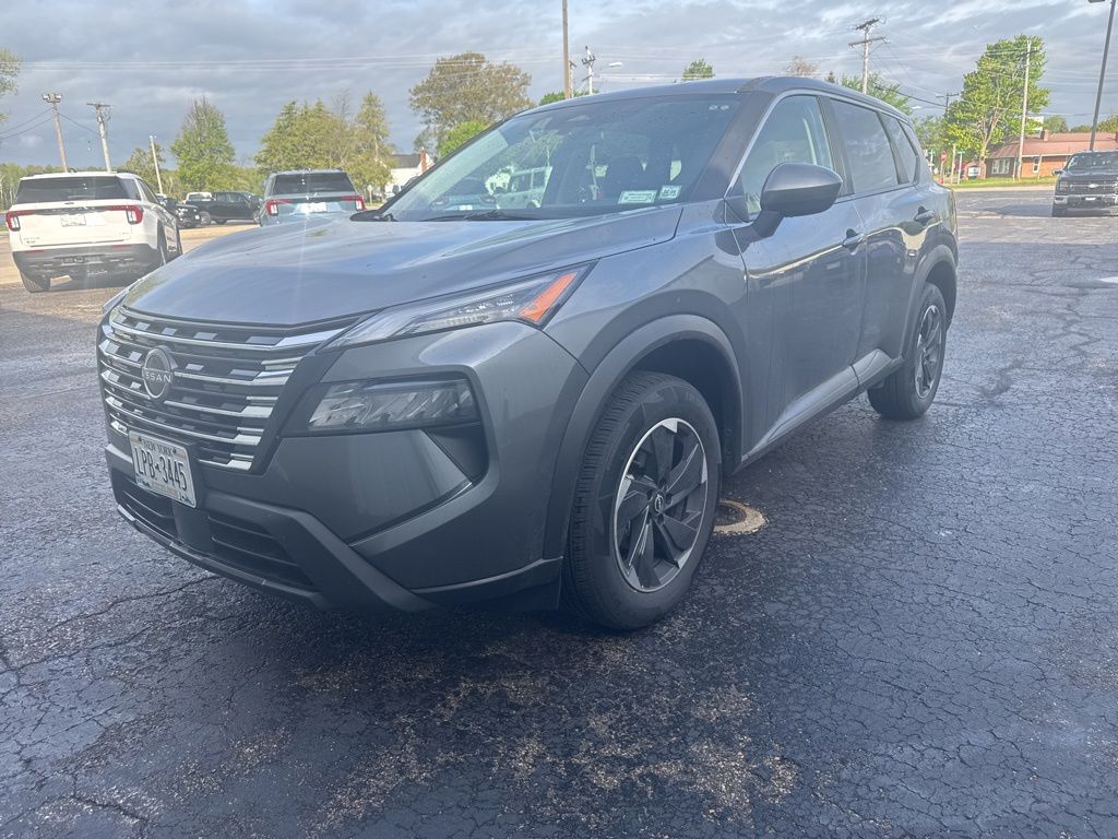 2025 Nissan Rogue SV AWD's photo