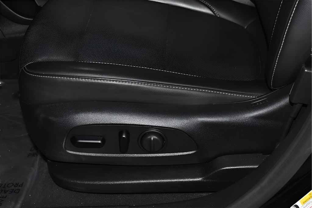 2023 GMC Acadia SLT - Photo 11