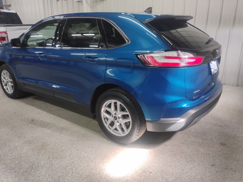 2024 Ford Edge SEL photo 3