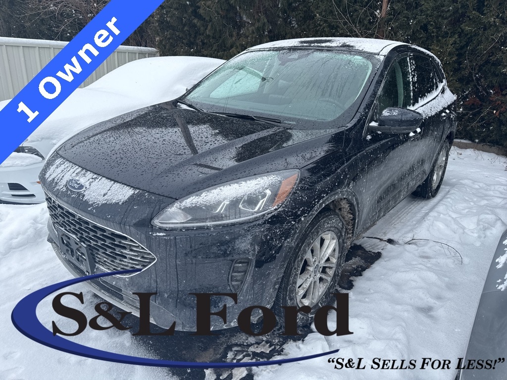 2021 Ford Escape SE's photo