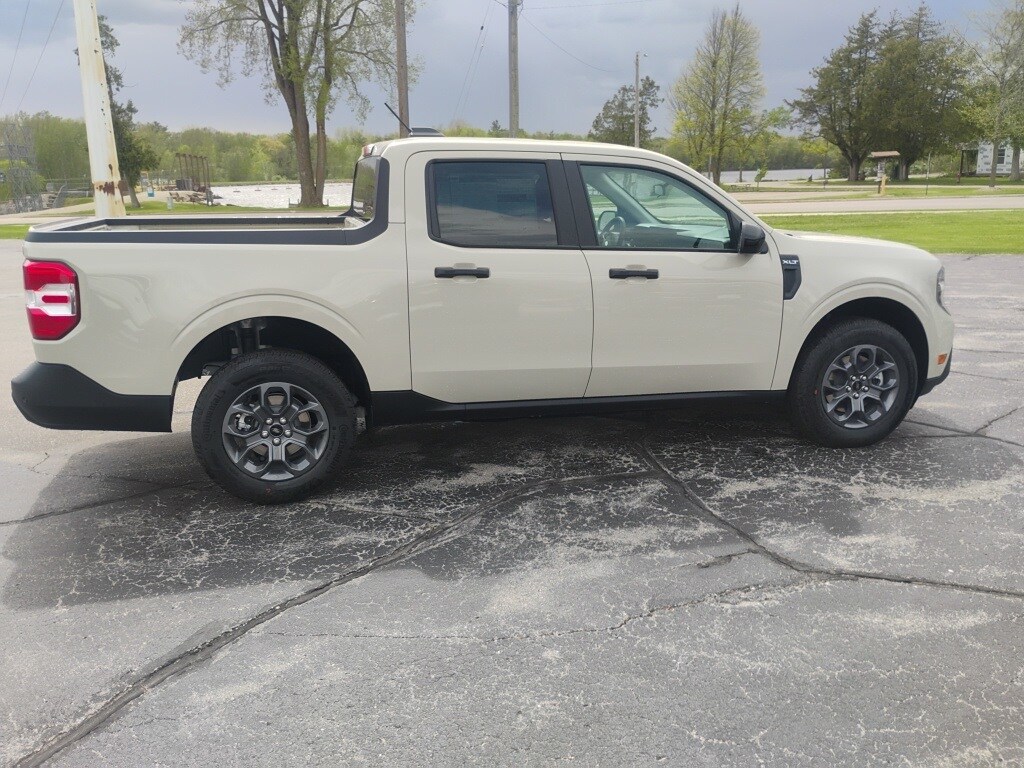 2025 Ford Maverick XLT photo 4