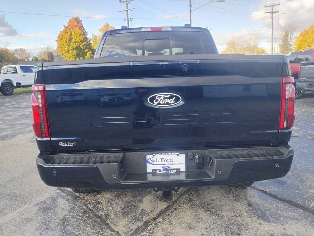 2025 Ford F-150 XLT photo 3