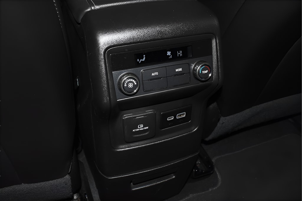 2023 GMC Acadia SLT - Photo 27