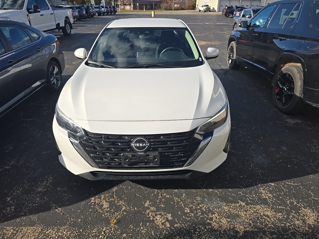 2024 Nissan Sentra SV photo 2