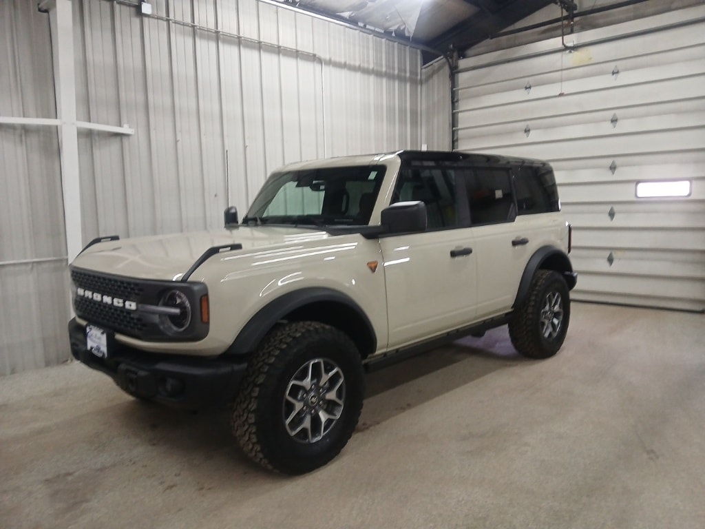 Certified 2025 Ford Bronco Badlands SUV
