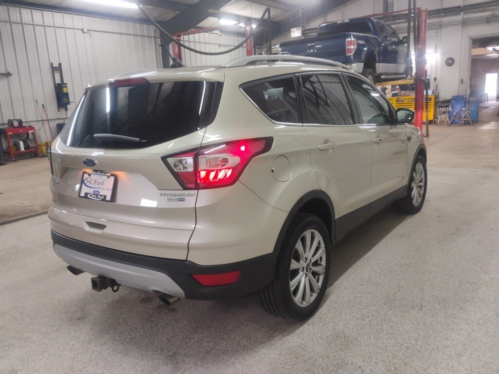 2018 Ford Escape Titanium photo 4