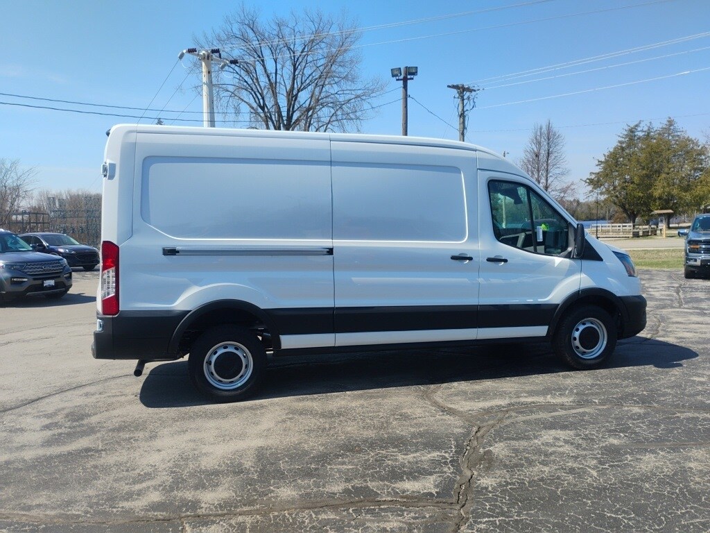 2025 Ford Transit Cargo Van photo 4