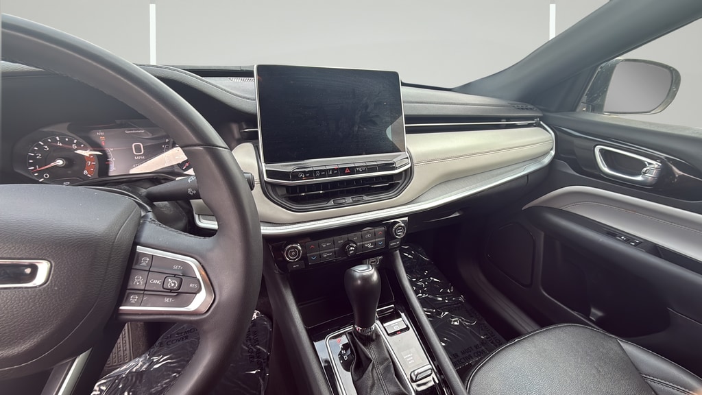 2025 Jeep Compass Limited - Photo 14