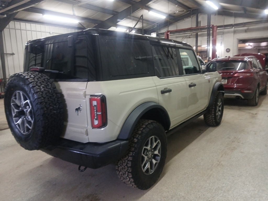 Certified 2025 Ford Bronco Badlands SUV